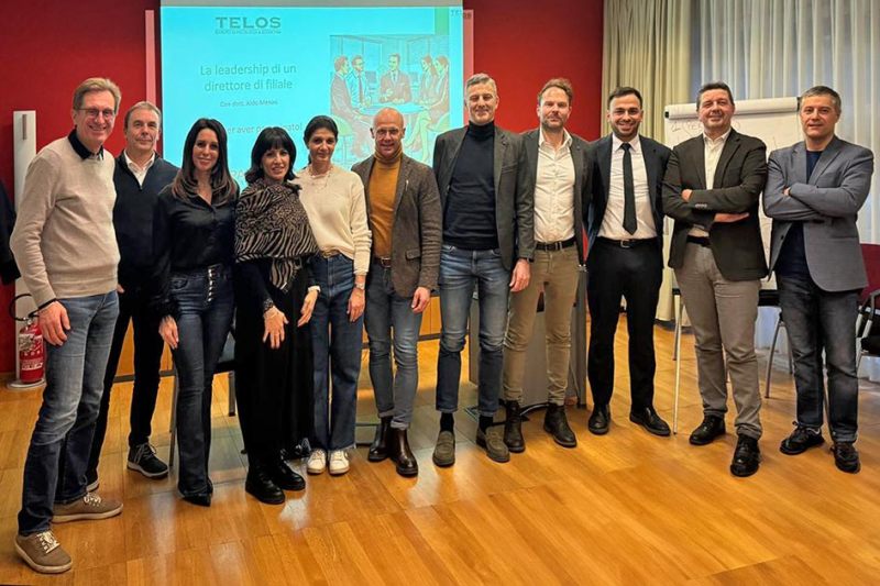 Leadership-Filialleiter-Gruppe-Referent-Dr.-Aldo-Menini-AMXb4500