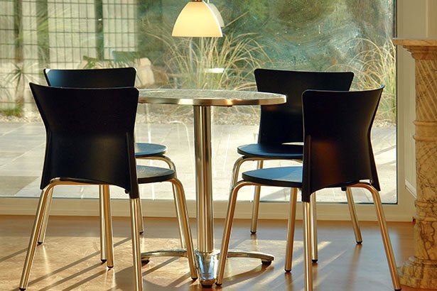 Huddle-Tisch mit Weitblick