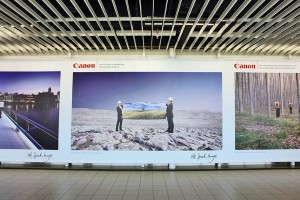 Fallstricke Werbung Plakat Canon Flughafen