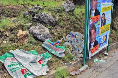 Plakate Wahlwerbung Müll 07786b.jpg