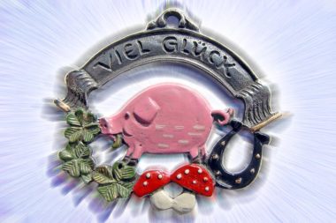 Glückschwein Symbole Jahreswechsel Slvester 102243b.jpg