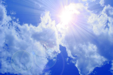 Sonne Strahlen Wolken Himmel / Foto: TELOs - 14300cdG