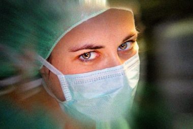 Medizin Krankenhaus Chirurgin Weiberkram