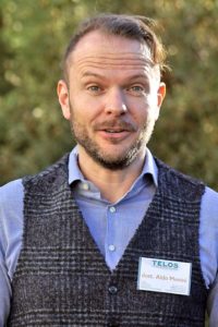 Referenten Dott. Aldo Menini Weste Garten Bäume / Foto: TELOS - F1839hn