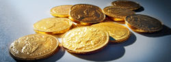 Gold, Geld, Schokolademünzen: Der TELOS Prägetest